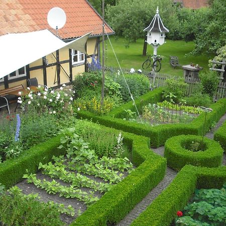 Landhaus Kiesow Suderburg ภายนอก รูปภาพ